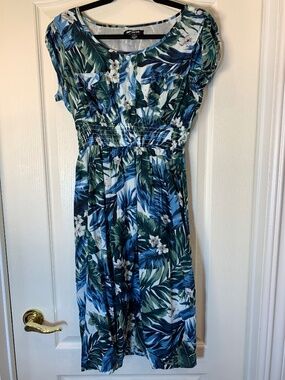 Impress Tropical Print Dress Size Large Blue Green Smocked Waist Summer Vacation